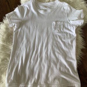 Woman’s Vineyard Vines T-shirt